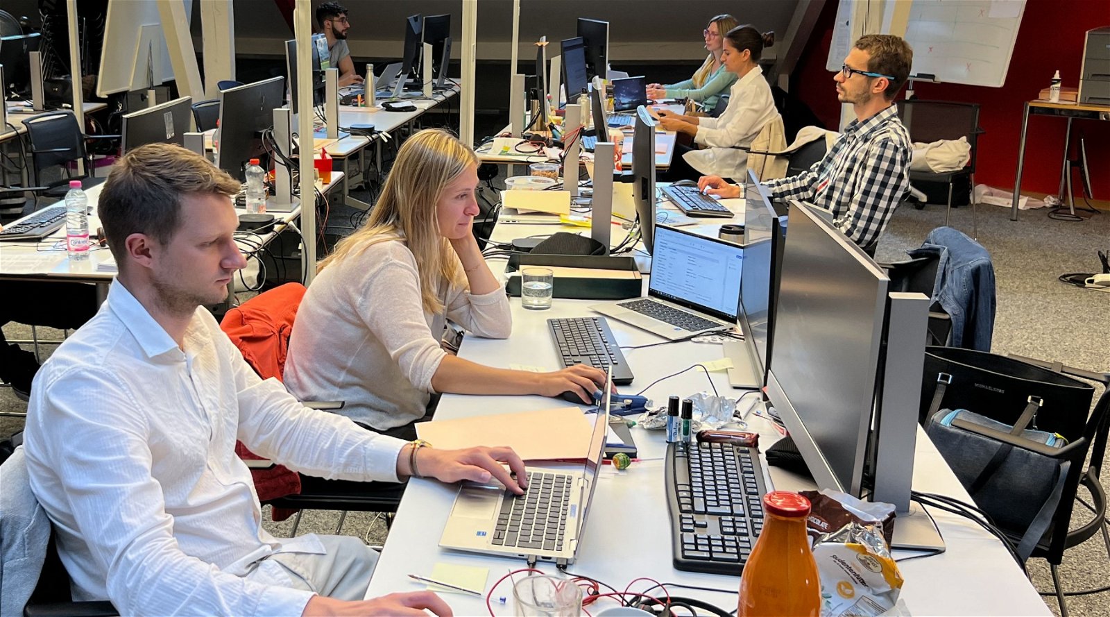 美:国市场强势反弹?令全球投资者始料未及，纷纷重新入场