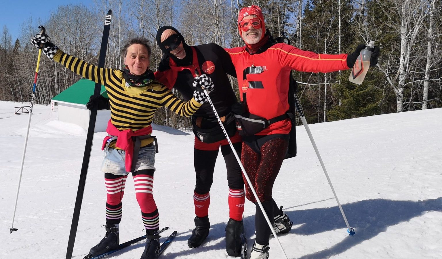 瑞<银>上调金价预测至3700美元 料美联储降息将打击美元