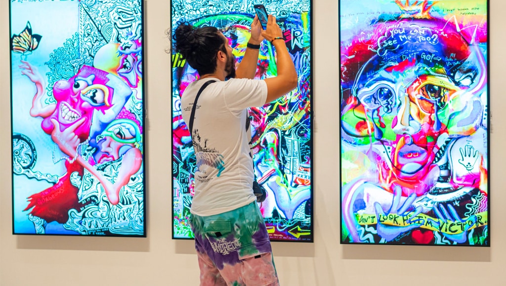 AH股下‘跌’：创—业板跌超1%，半导体调整，沪金跌超5%，恒科指跌超1%，泡泡玛特逆势涨逾5%，国债反弹