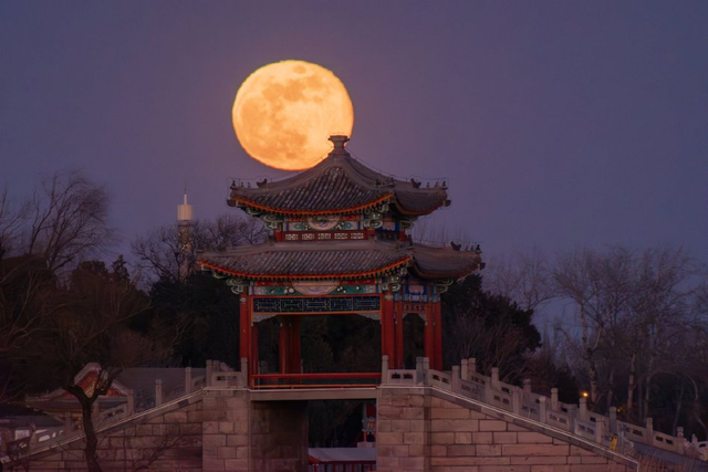 通达动.力：公司生产的伺服电机铁芯可适用于机器人的驱动电机