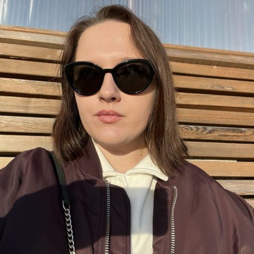 福蓉!科技：11月6日高管彭昌华、黄卫减持股份合计6万股