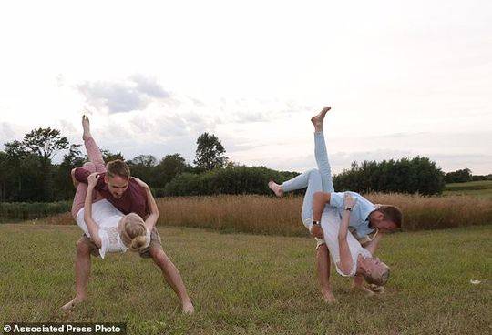 【银河通信赵;良毕】:公司点评丨中际旭创 ：需求高增，硅光渗透率提升带动利润率增长