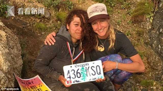 与国产AI分裂 <N>VIDIA最强AI显卡GB300强化FP4：能效暴增50倍