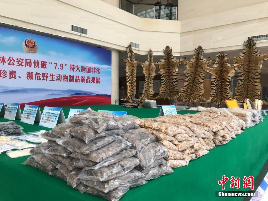 又一!家万亿级券商将诞生 中金公司拟吸,收合并东兴证券、信达证券