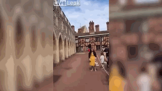 兆;龙互连：公司专注于数据传输“最后一百米”的传输与连接