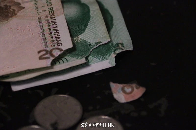 鑫铂股份：目前公司就复合材料应用环节已向国家知识产权局提交了两项专利申请并得到其受理