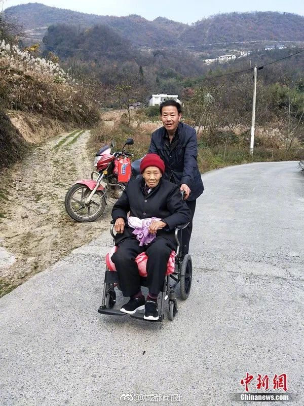 阿里Q2:财报：淘宝闪购“快速取得阶段成果”，推动电商活跃消费者和订单量新高