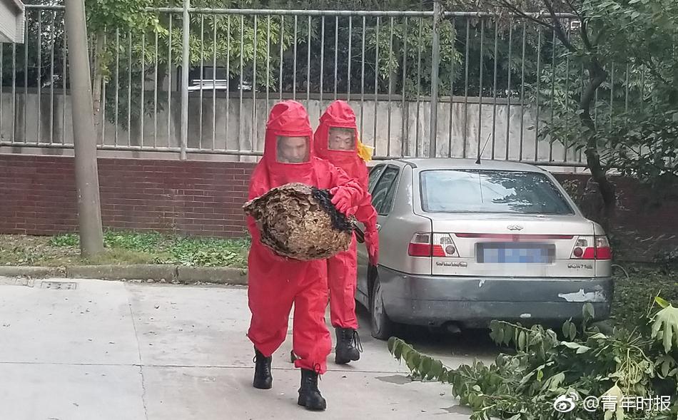 8月25日*?ST万方发布公告，股东减持159.99万股