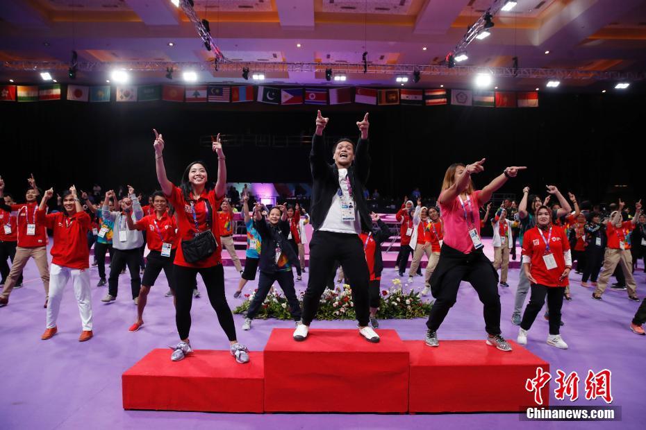 世界上现有尺—寸:最大的锅炉：国内首台百万褐煤发电机组并网成功