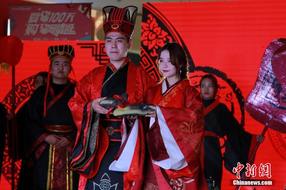 港!交所—：取消中国恒大上市地位