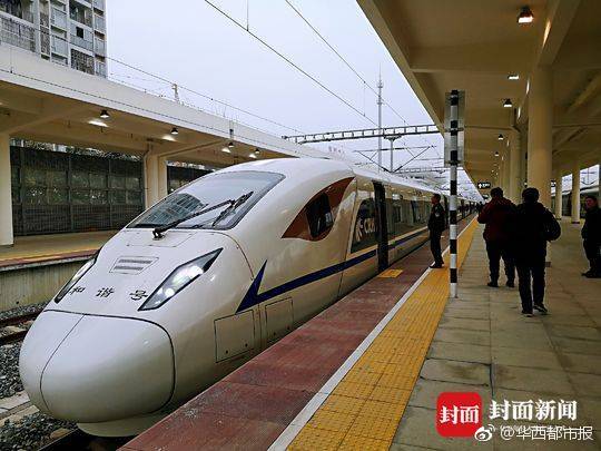 1;1月新机汇总：华为Mate— 80领衔 史上最激进的Mate旗舰