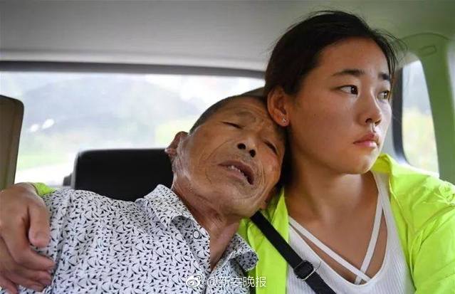 扬子新材：截至2025‘年’10,月10日公司股东人数为21953户