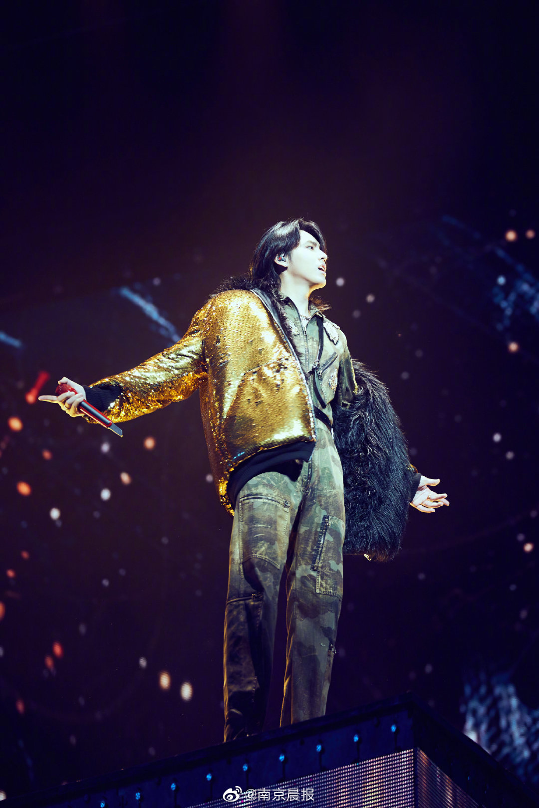 沪指失守!39?00点！核电概念逆市掀涨停潮，合锻智能9天5板