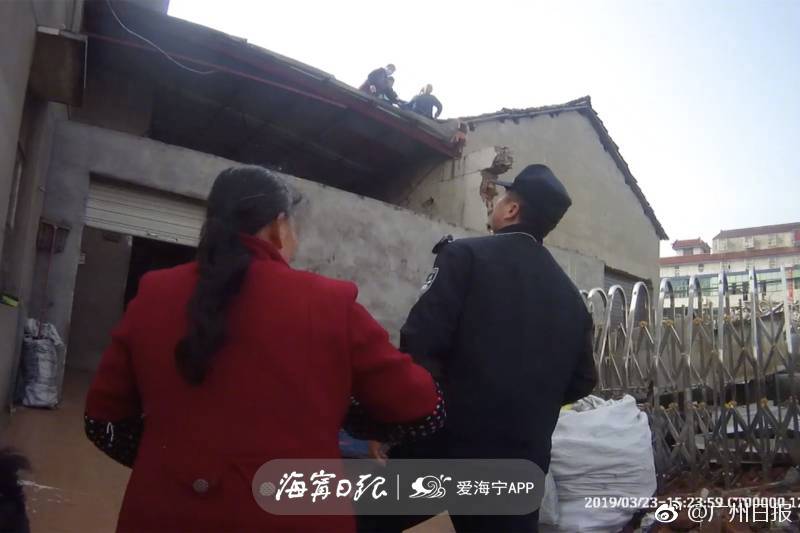 港股半!导体股逆市上行，上海复旦涨超7%，2030年全球半导体市场将达12280亿美元