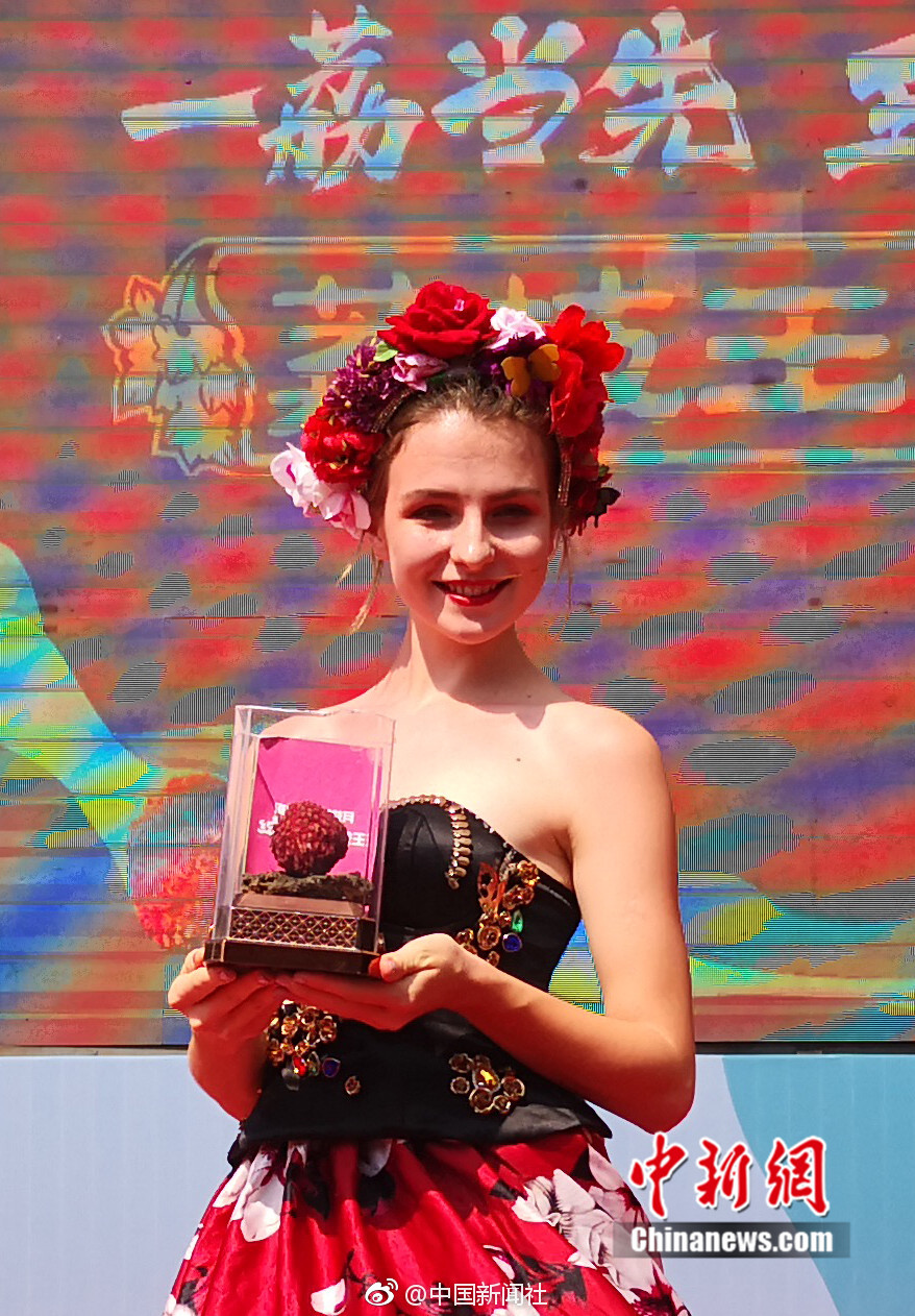 暴<跌>后的P:interest，企业价值仅142亿，如何守住兴趣社交护城河？