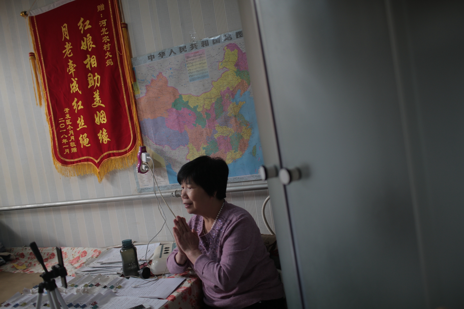 TACO交易？—美.股纳指期货涨2%，数字货币大幅反弹，黄金续创新高，亚洲股市普跌