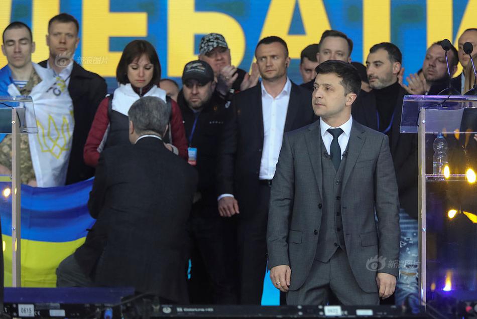 大<为>股份今日跌3.02%，3家机构专用席位净卖出1.15亿元