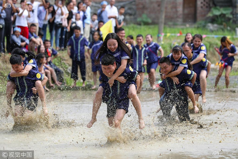 预计上半年?净利暴增20倍 “投影仪第一股”!筹划赴港上市