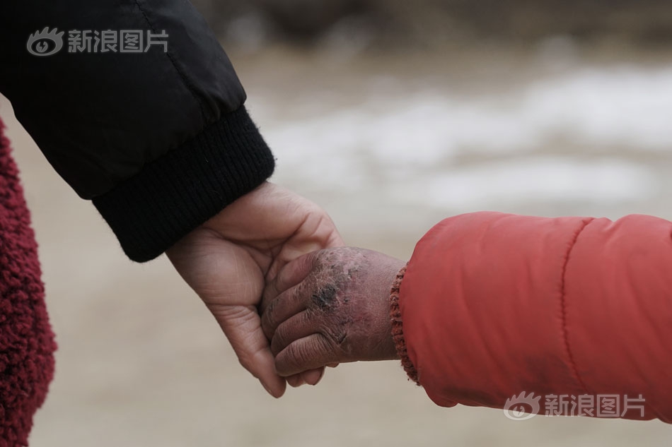 创业板指再现!韧性，震荡!不改成长底色