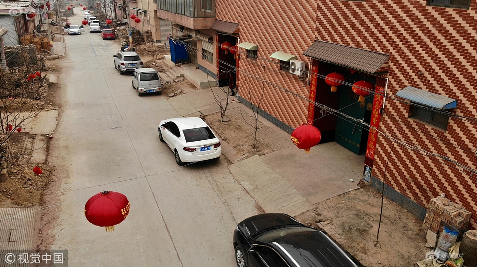 港股异动 |  博彩股集体走高，金沙中国、银河娱乐、美高梅中国涨超2%