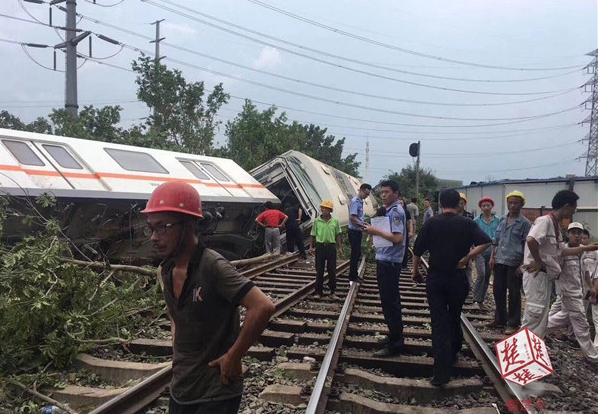 不;良资产年末出清加速，百亿级“甩卖”频现，个贷不良批转起拍价“隐身”