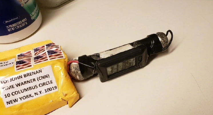 沪:指叒新高，“旗手”行情加速？国防军工、创AI短线回调，资金跑步吸筹