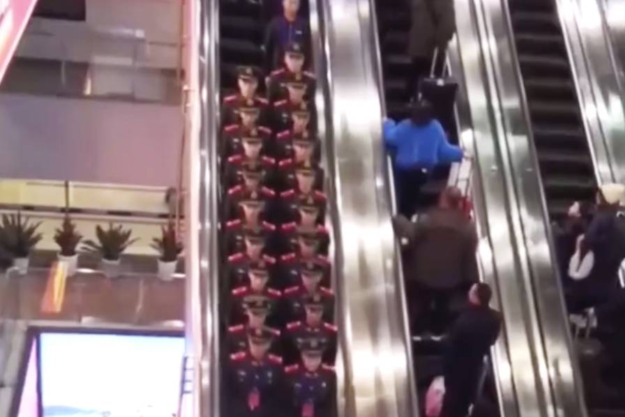 快手-:W午后涨逾4% 第二季度业绩亮眼且可灵变现加速