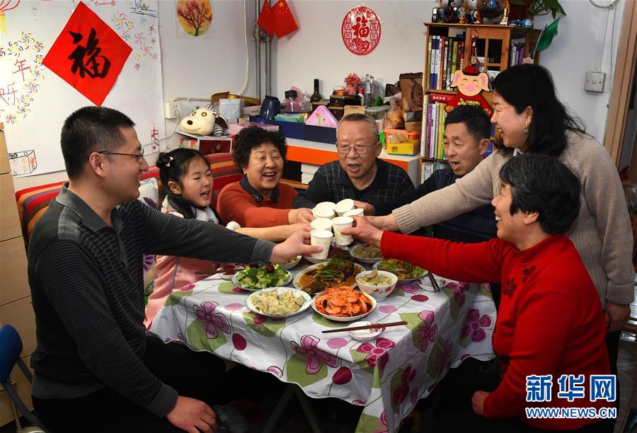 纳指、!标:普500创新高！中国资产上涨