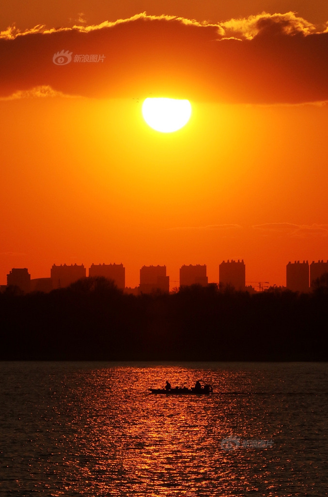 聚.焦<C>GT+眼健康+抗衰老创新实践 何氏眼科助力打造精准医疗新生态