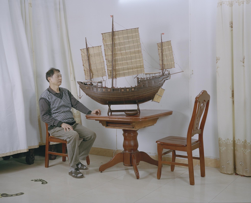 现货黄:金‘逼’近4050美元！港股黄金股狂欢，A股怎么走？