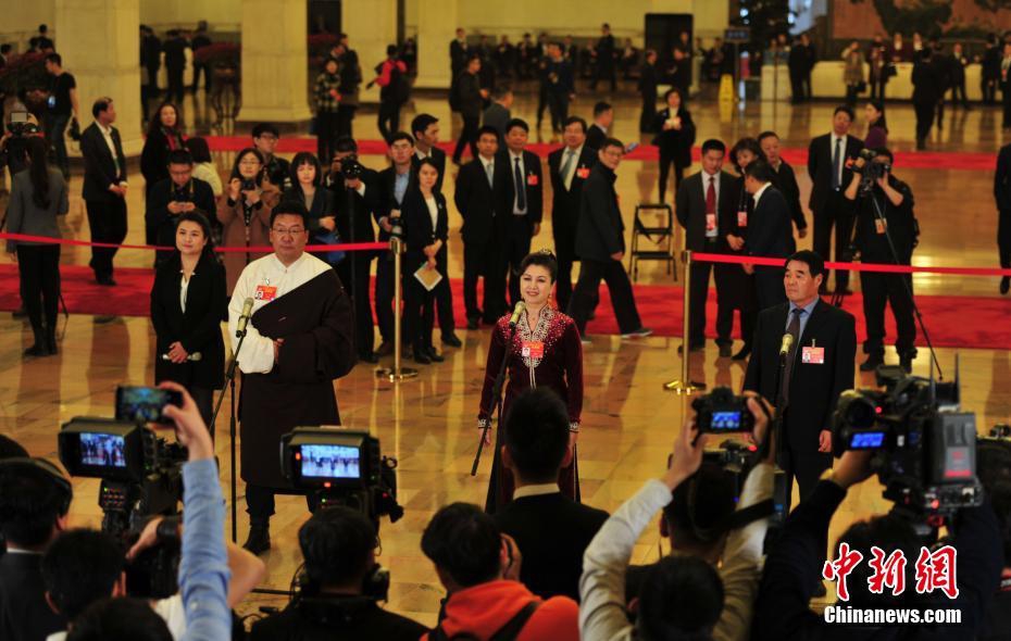 60!0745开盘跌停！多重利好催化，这一领域受益，融资客大幅加仓名单出炉