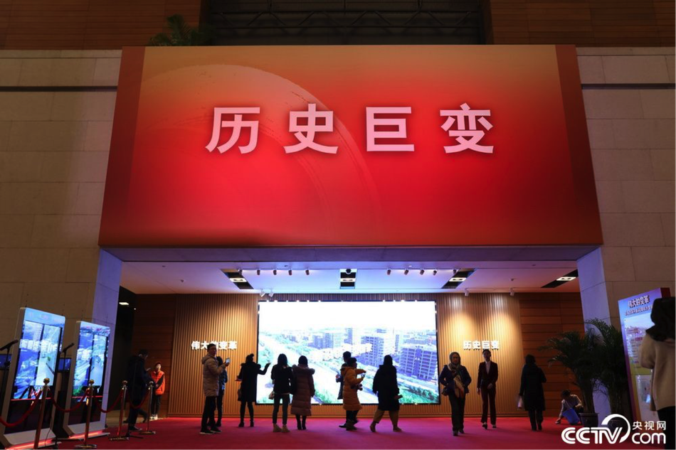 上;半年收入暴涨251%，老铺黄金给卡地亚上了一课