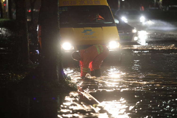 宏达电子.：公司的高可靠产品生产具有小批量多批次的特点