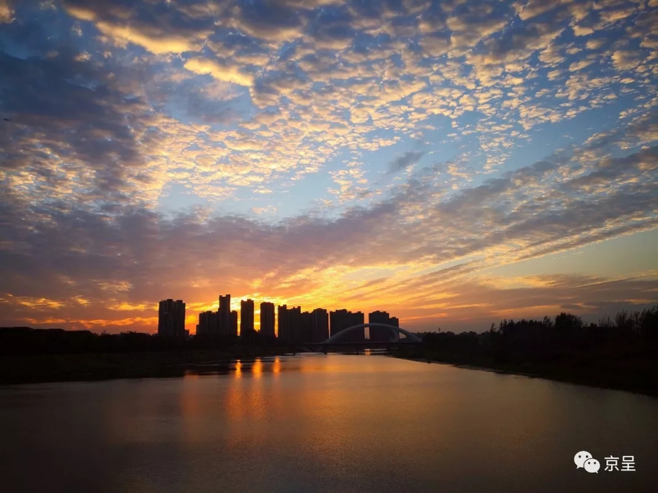 9月1,9日隔夜要闻：英特尔涨超20% 美国政府停摆危机逼近 Meta推出智能眼镜 美国稳定币市场或成“零和博弈”