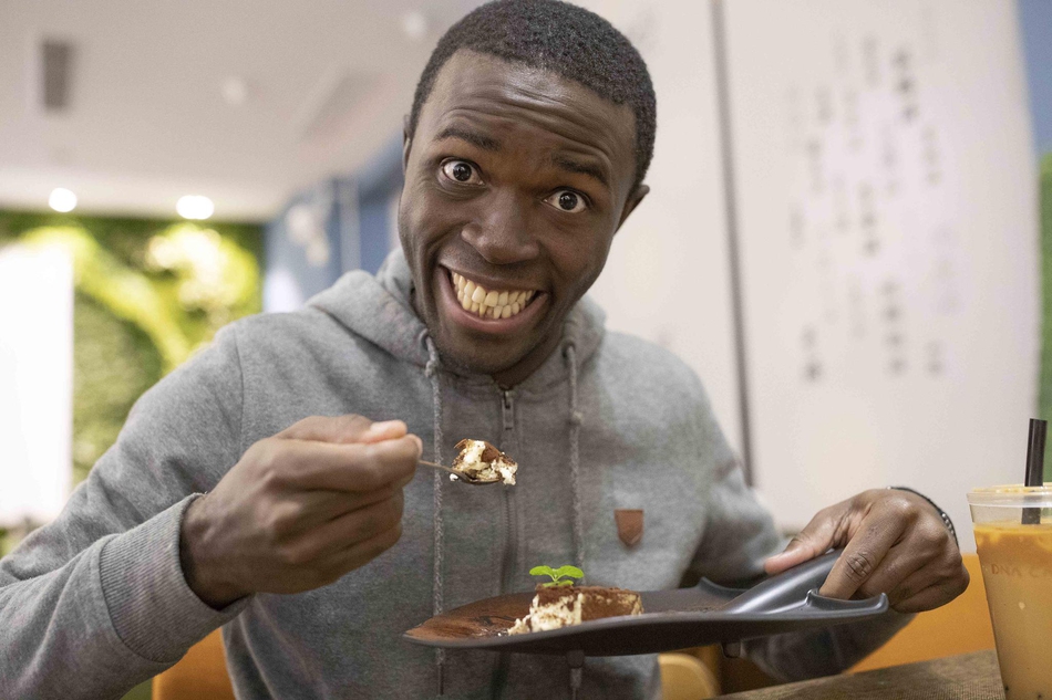 同庆楼第三季<度>亏损4180万元 营收降4.8%