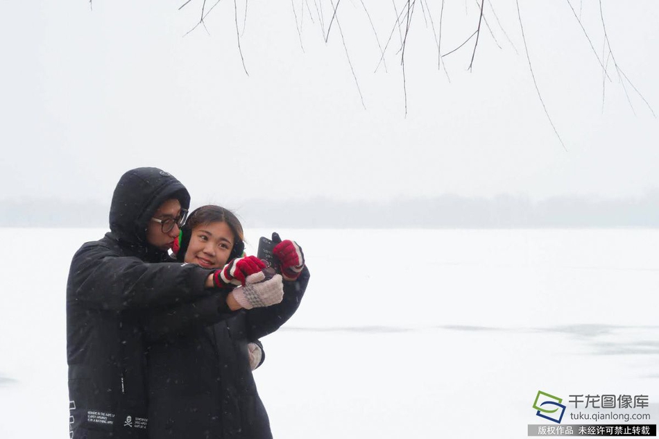 澳元!兑美元向上突破的可能性在增加，0.66关口近在咫尺！