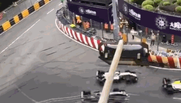 万<国>黄金集团拟“1拆4”拆细股份