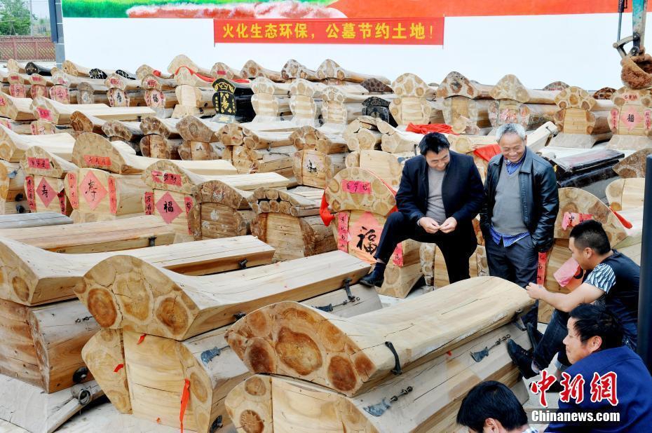 富—士康郑州工厂因生产 iPhone 17 系列出现劳工问题？苹果：调查