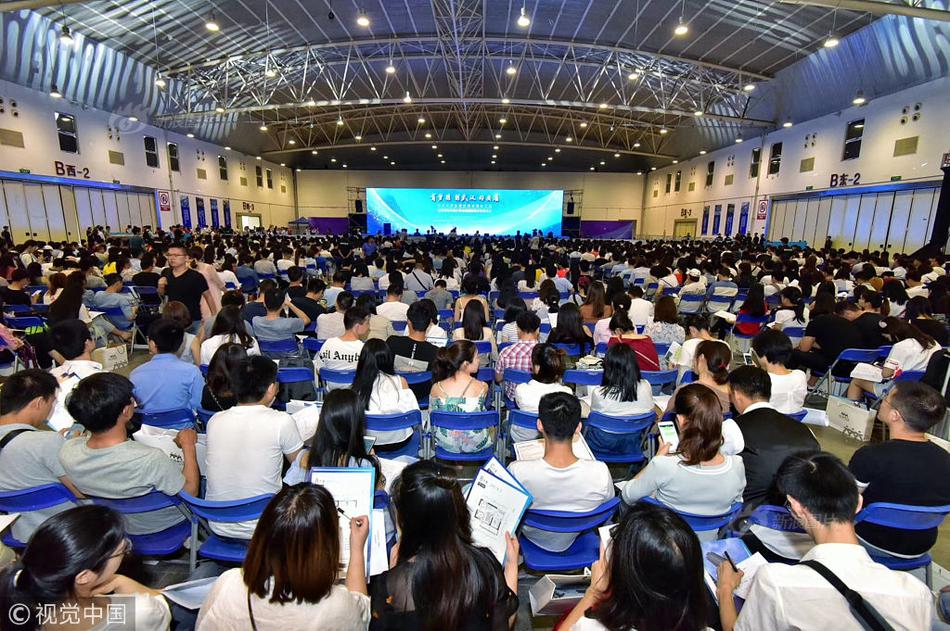 财经早?知!道｜特朗普签署行政令 确定多国“对等关税”