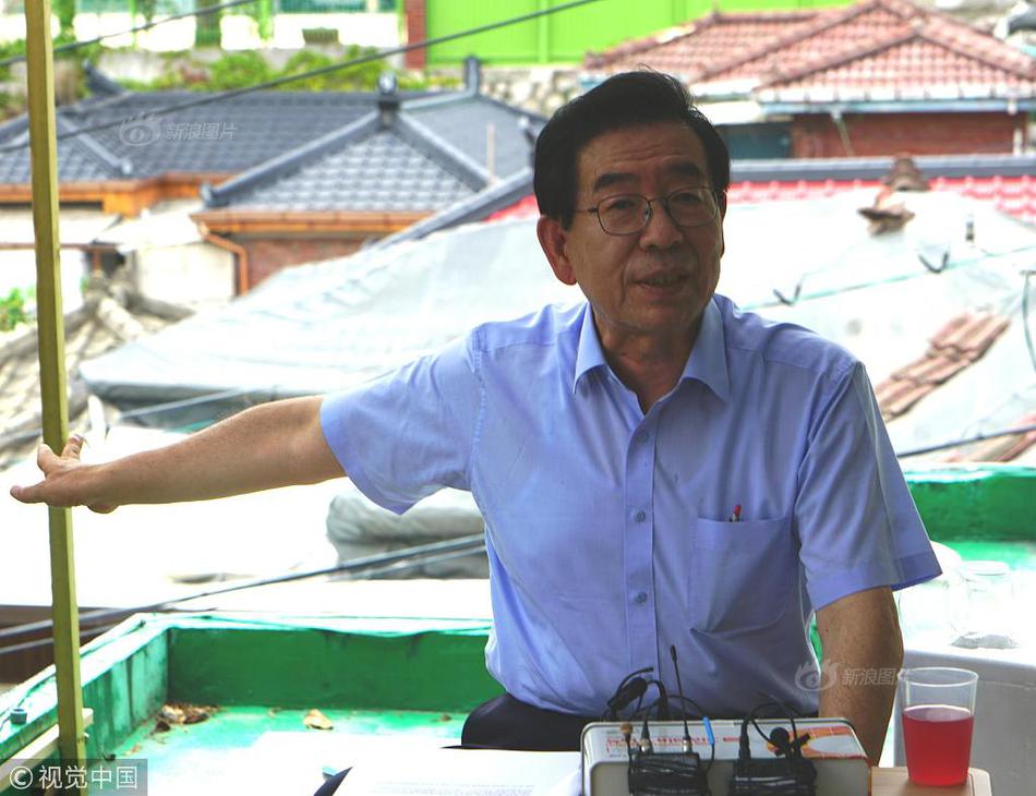 国家!大基金持股.概念下跌3.07%，19股主力资金净流出超亿元