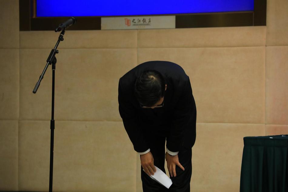 厦—门银行!：预计全年息差降幅将较去年同期明显收窄