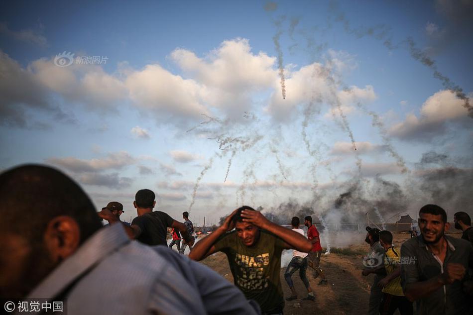 纽约汇市：彭博美.元指数上涨 受PMI数据和联储官员讲话提振