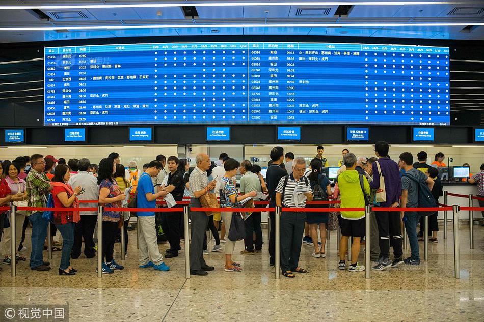 DeepSeek-V3!.1—大模型发布！大数据产业ETF（516700）涨2.0%！机构：AI应用和算力领域前景可期