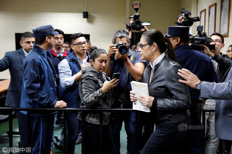 A.pp Store,上的“AI战役”开启? 马斯克怒斥苹果偏袒OpenAI，xAI预告反垄断诉讼