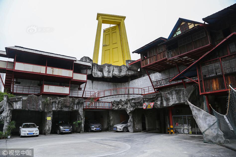 寒武纪-U成?交额达100亿元，现涨超3%