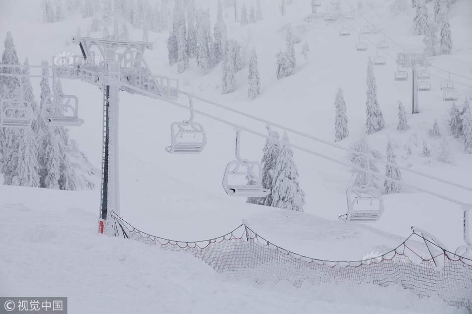 华鑫股.份：上半年归母净利润2.24亿元，同比增长48.68%