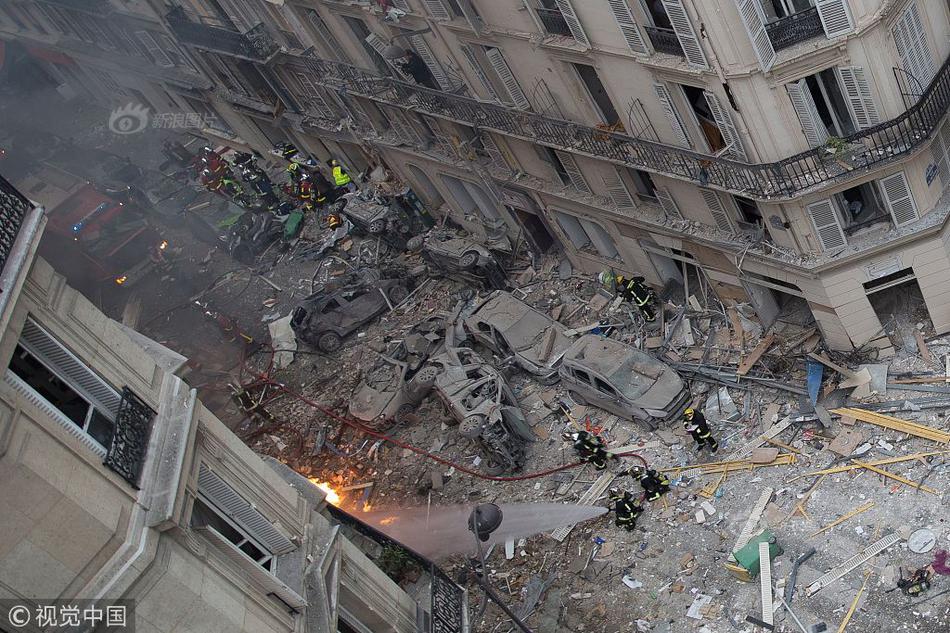 特朗普签—署命令使日本汽车关税下调生效