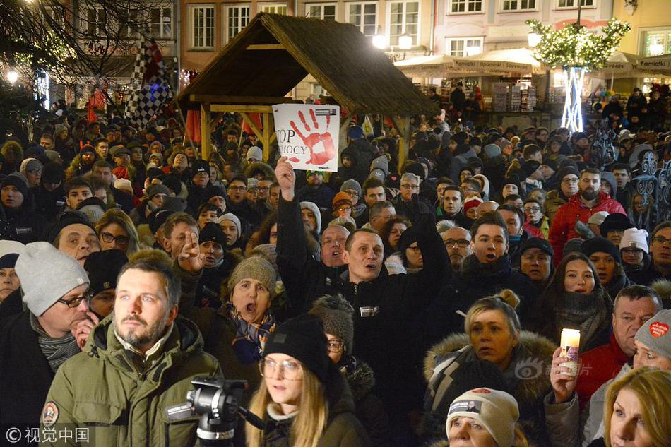 中信建投?：液冷在ASIC市场以及国内市场的渗透预计也将快速提升，进一步打开市场空间