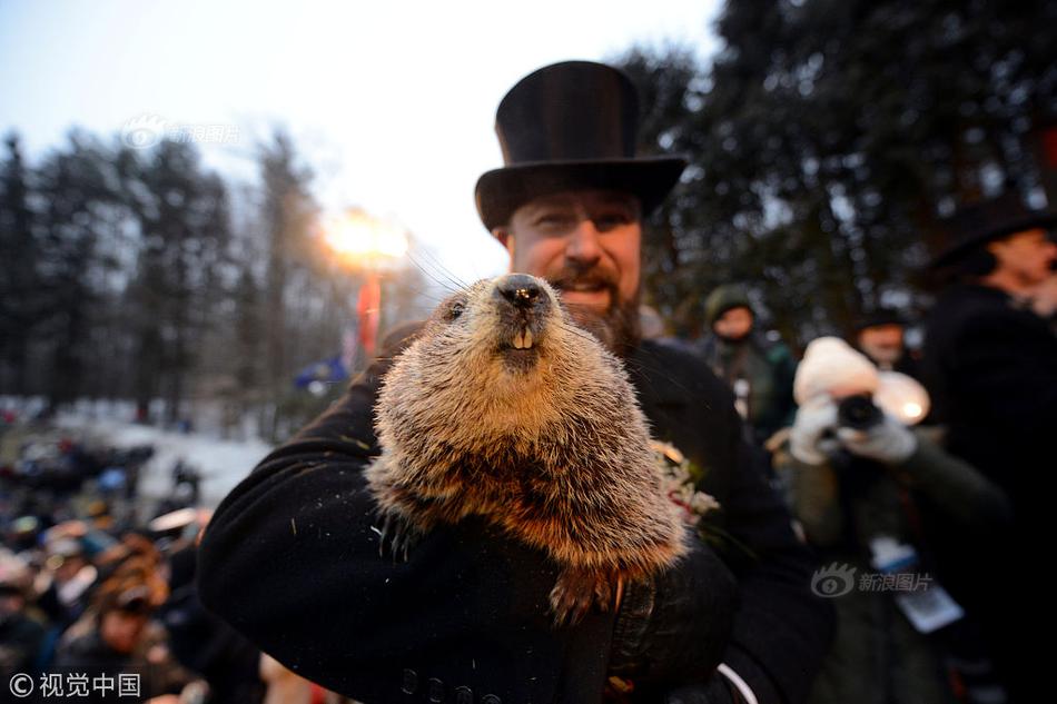 人形机器人撕掉“花瓶”<标>签还要多久？亿元大单“破冰”，商业化元年终于来了！