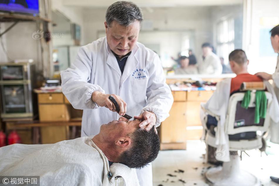 两类:关键消费群体承压，为美国经济敲响警钟